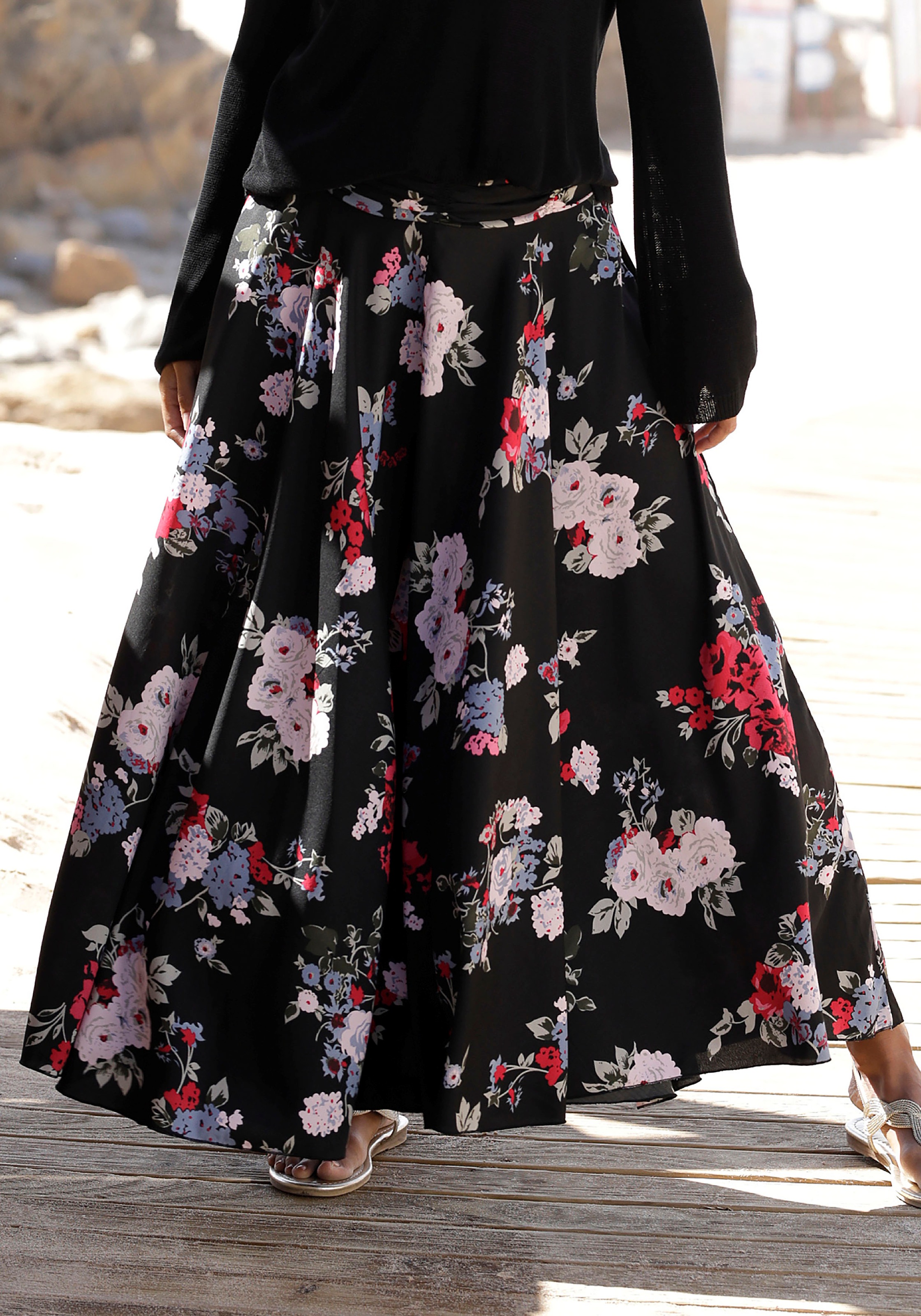 LASCANA Hosenrock , mit Blumenprint, Culotte, extraweites Bein