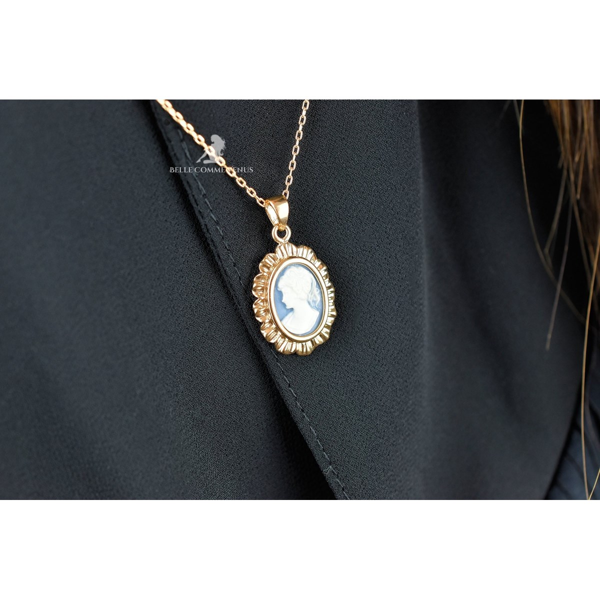 Collier médaillon camée bleu et blanc Plaqué OR 750 3 microns