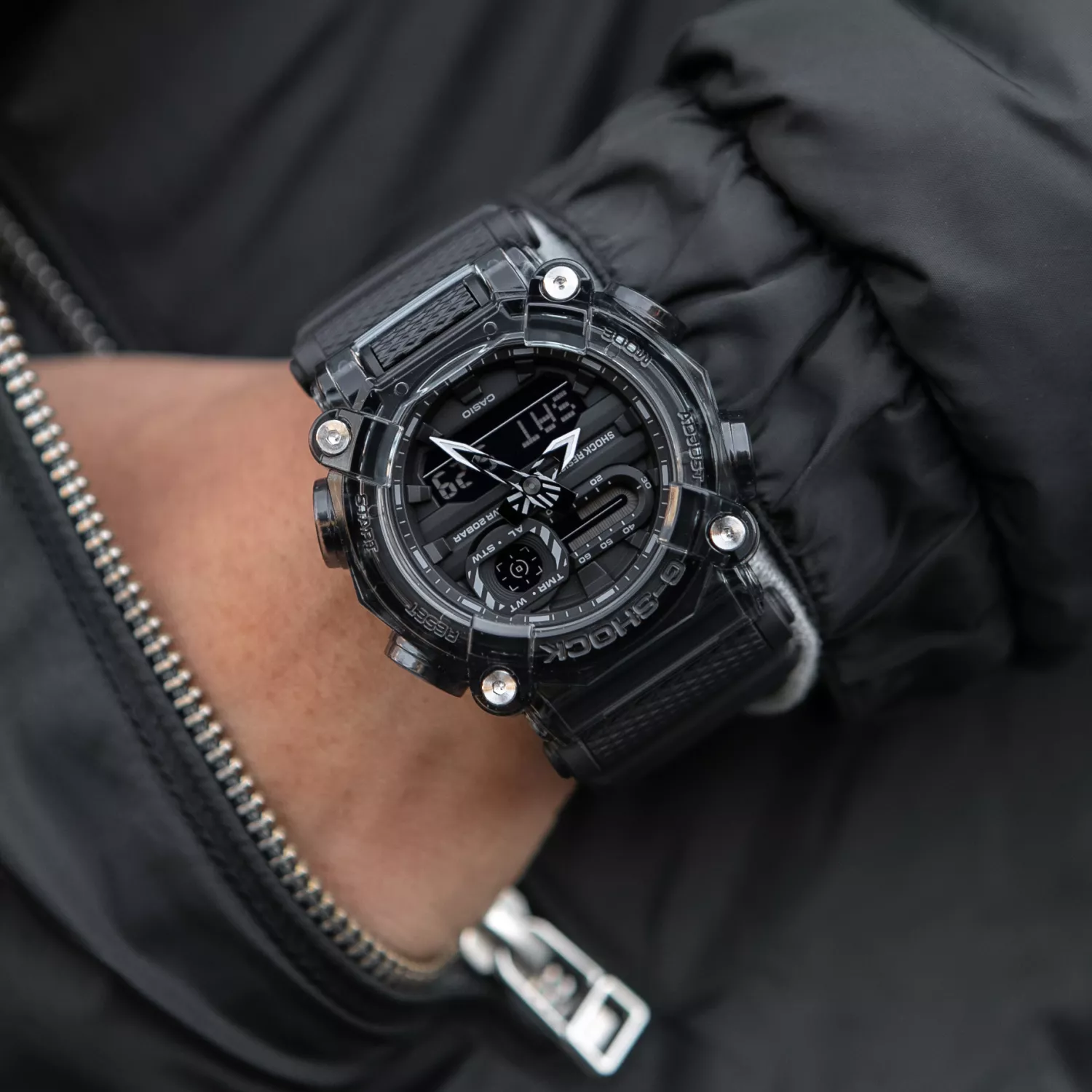 Casio G-Shock GA-900SKE-8AER