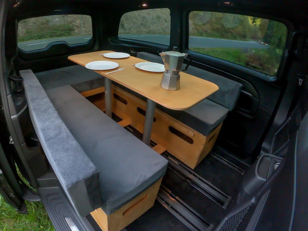 Moonbox  124cm Modify Natuur bus Campingbox met tafel