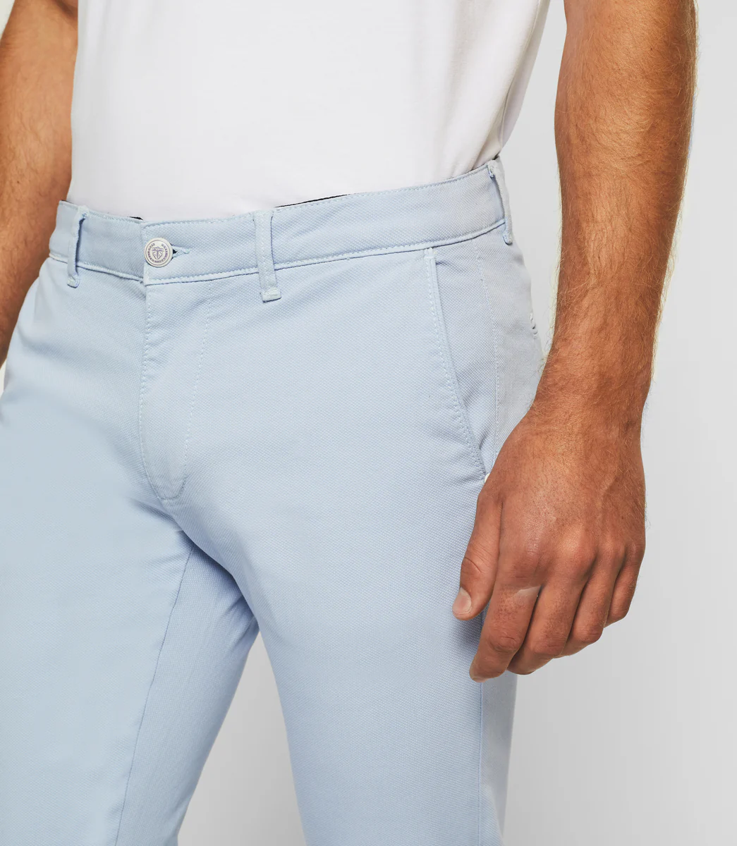 Pantalon casual slim bleu ciel 