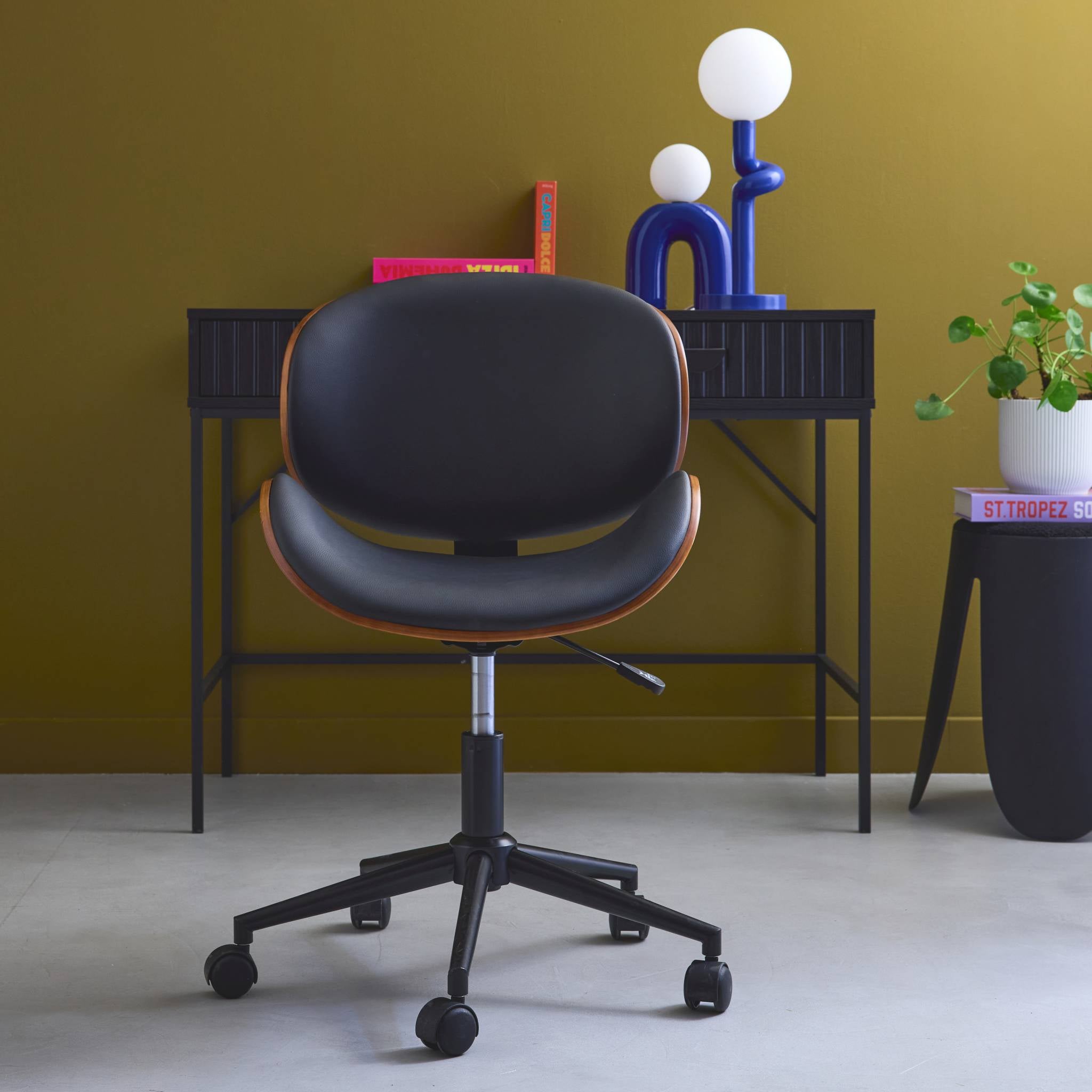 sweeek - Bureaustoel met wielen, gebogen hout en kunstlederen