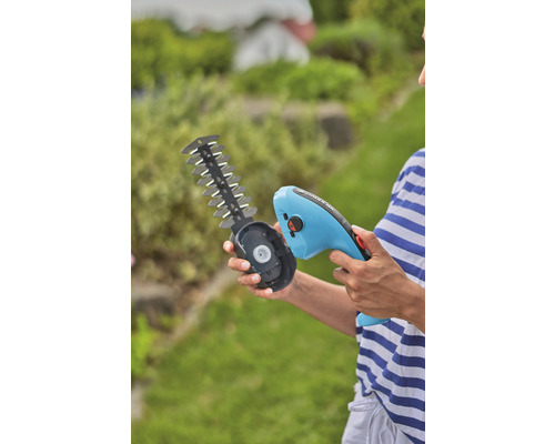 GARDENA ClassicCut Li 2,5Ah accugrasschaar incl. USB-C-laadkabel en struikschaaropzetstuk