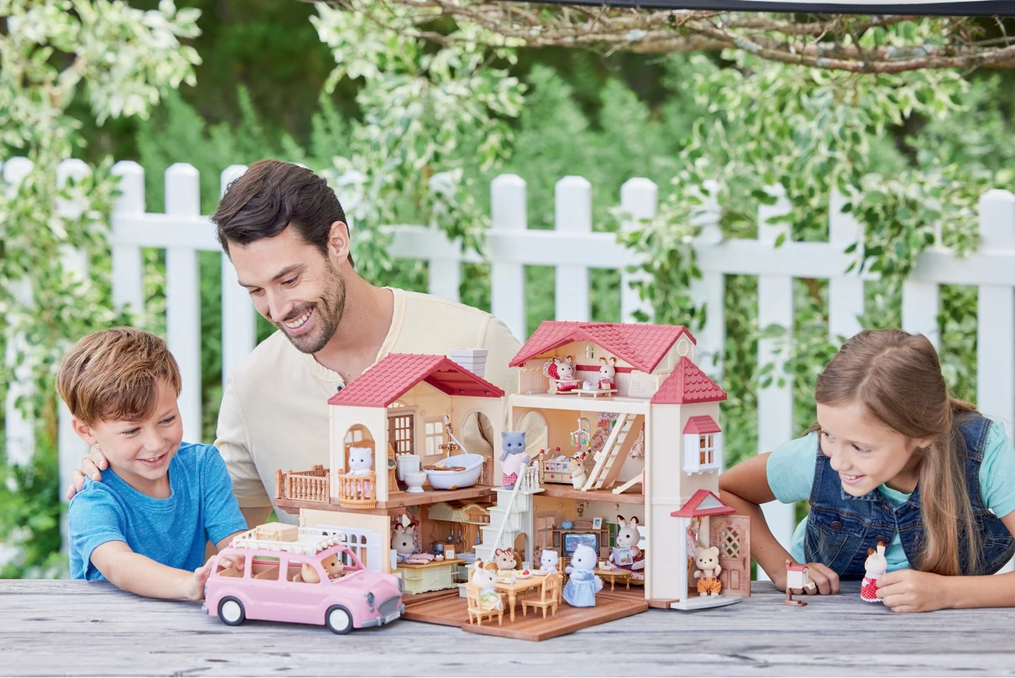 Sylvanian Families - Byhus med Lys - med det hemmelige loftsrum (5708)