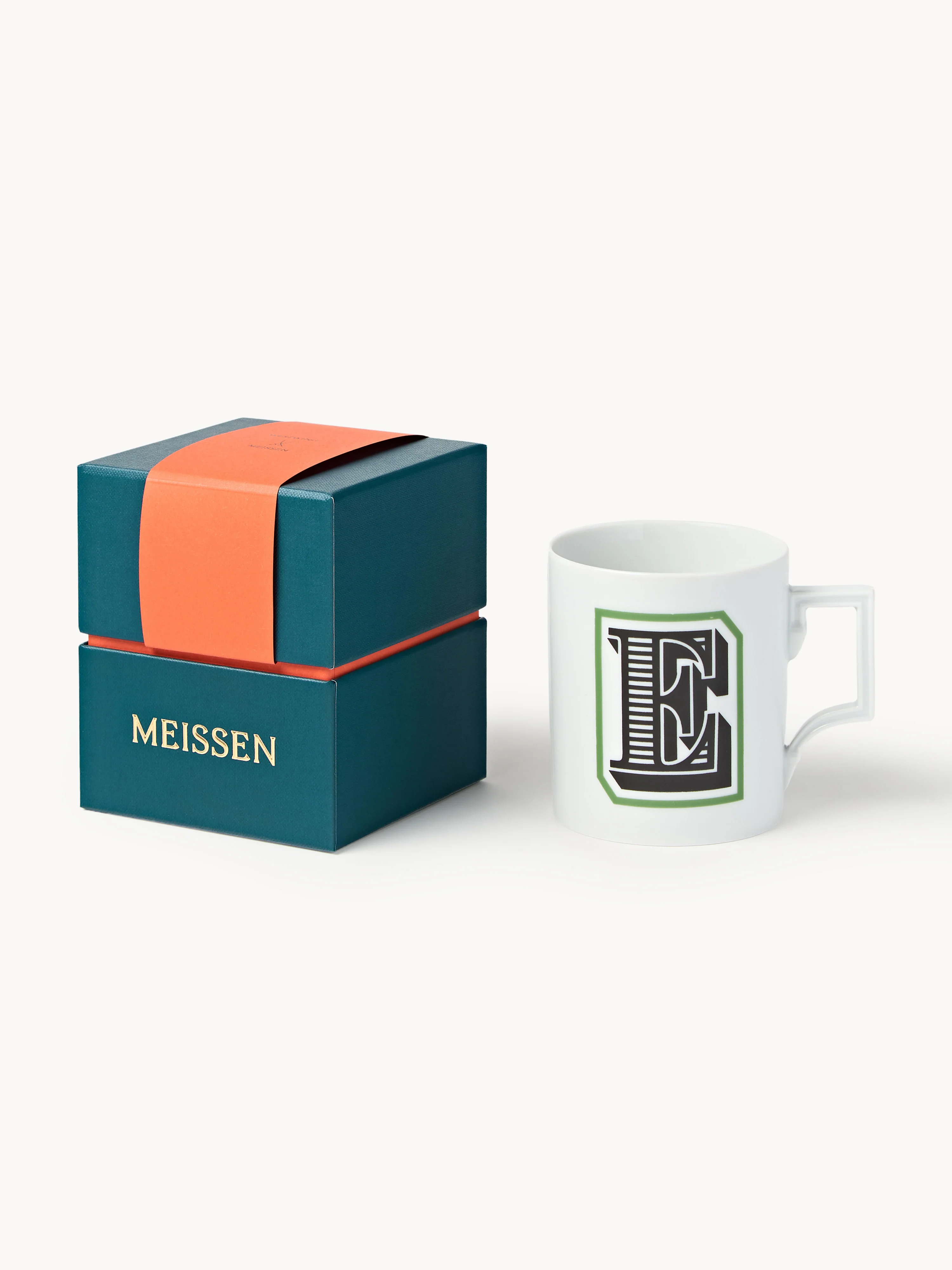 Handgemaakte beker Initials met decoratief motief, Westwing x MEISSEN