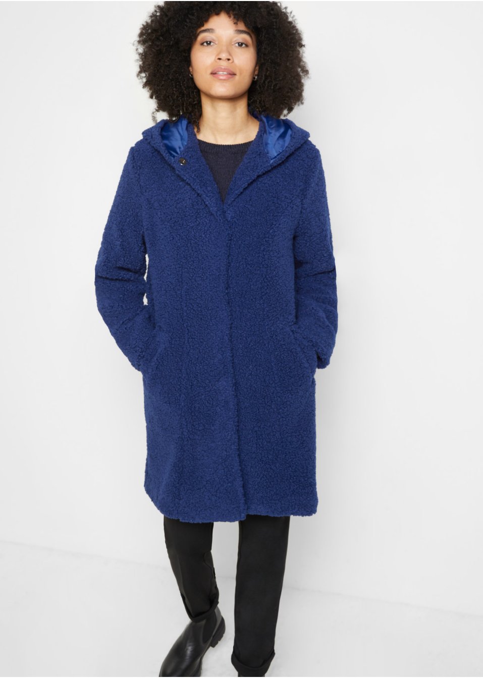 Veste en maille peluche à capuche