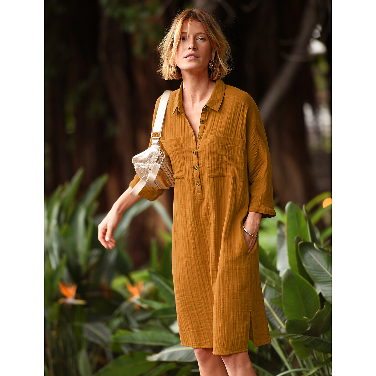 ANNE WEYBURN<br>Vestido reto, na altura do joelho, em algodão