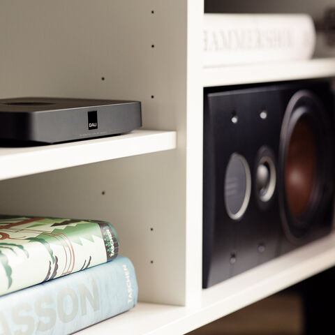 Koop DALI Oberon 1C   Soundhub   BluOS Compacte luidsprekers - Actief | 5 Jaar Garantie