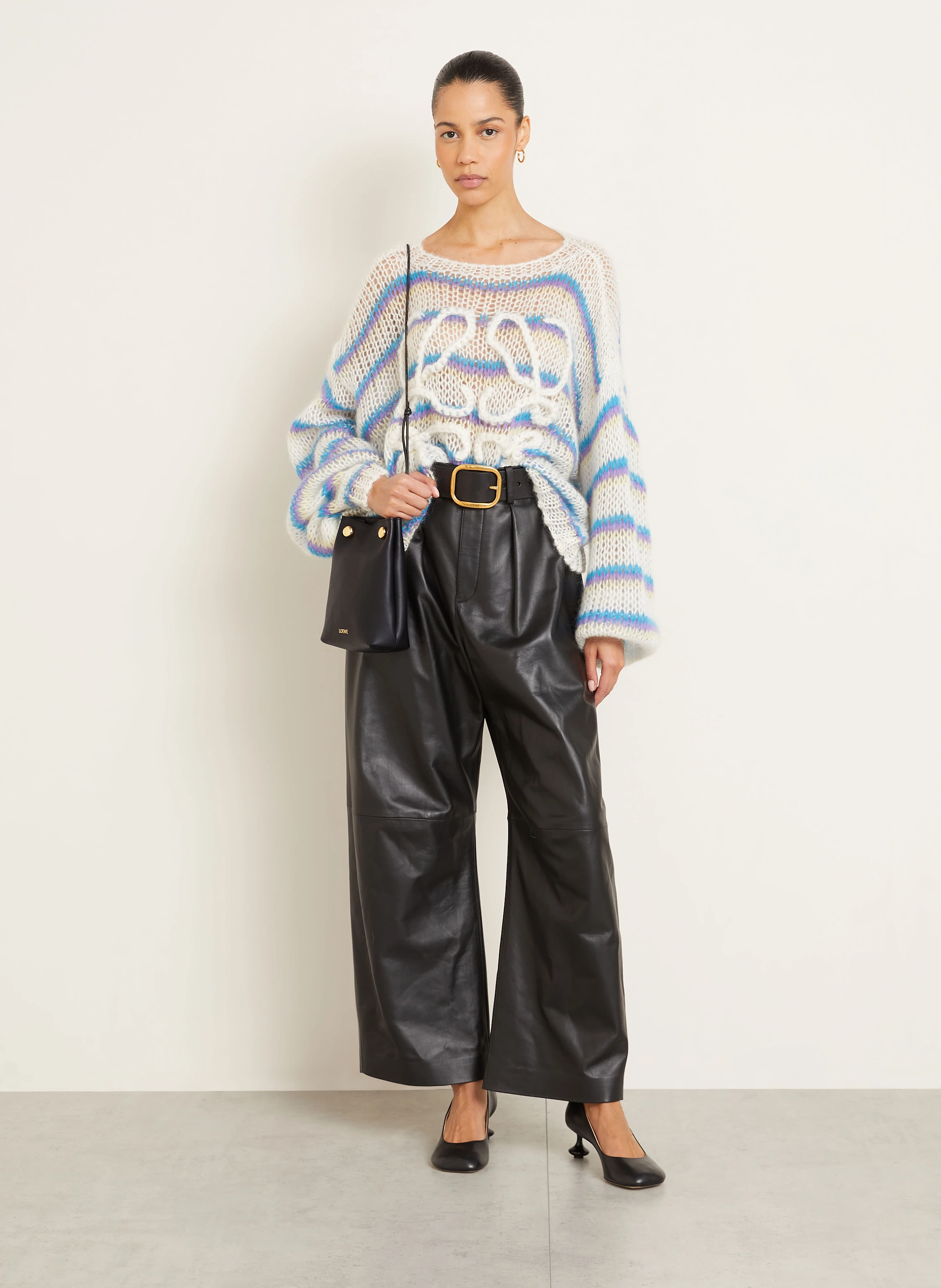 LOEWE Umhängetasche PEBBLE