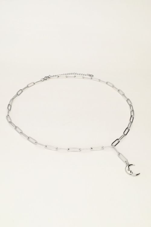 Lange schakelketting met maan