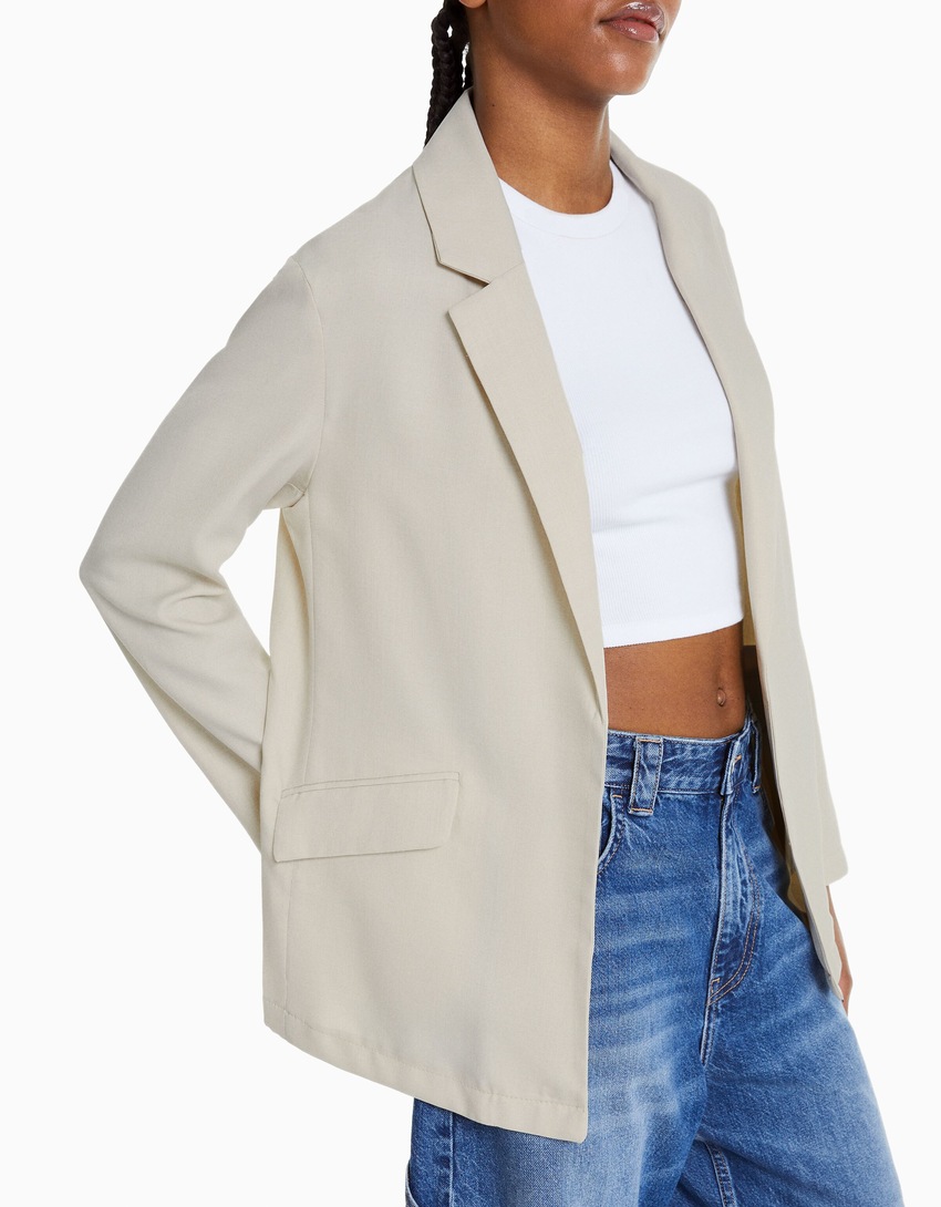 Blazer fluido de corte feminino