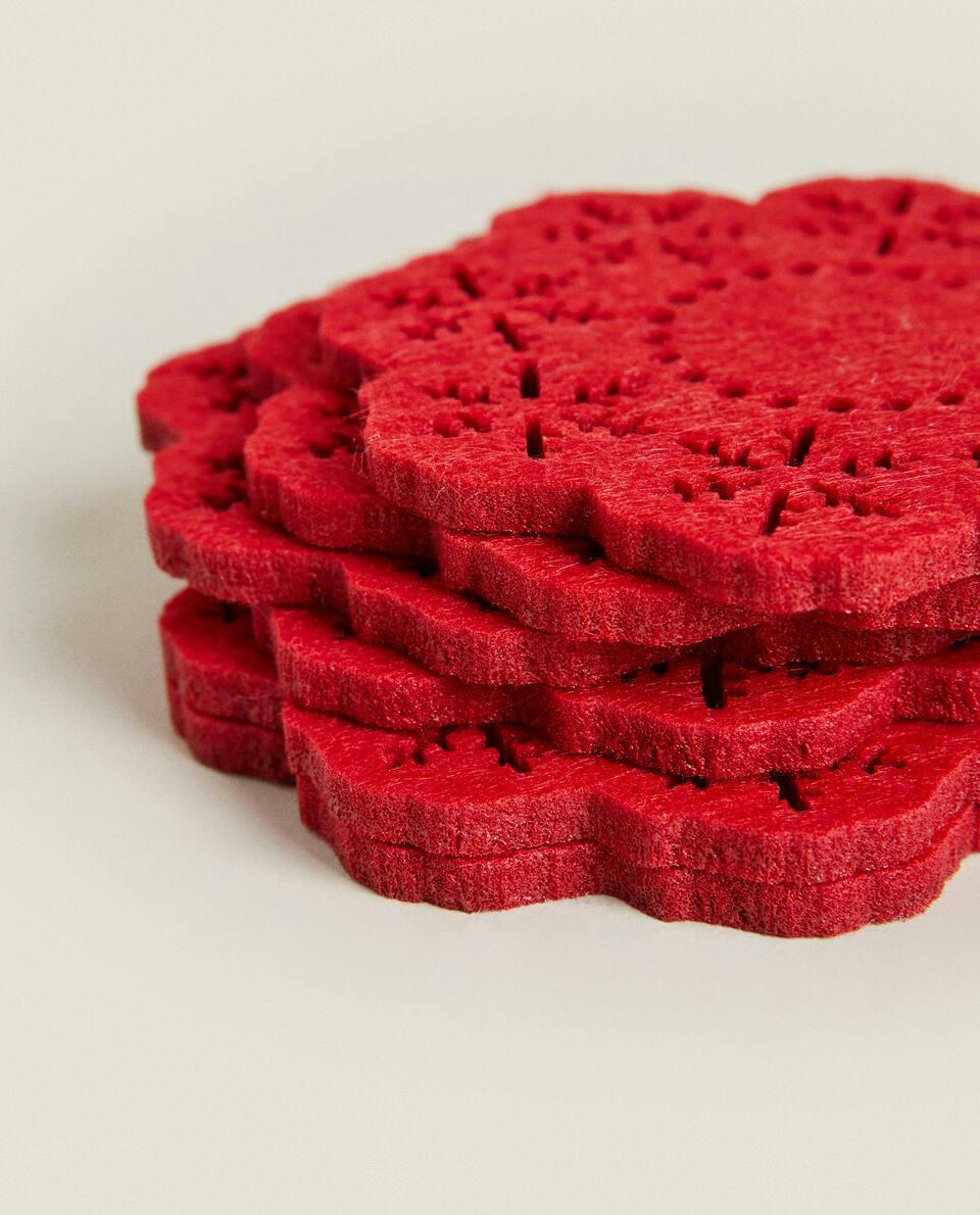 Conjunto de 6 porta-copos de feltro com tema de flocos de neve natalinos
