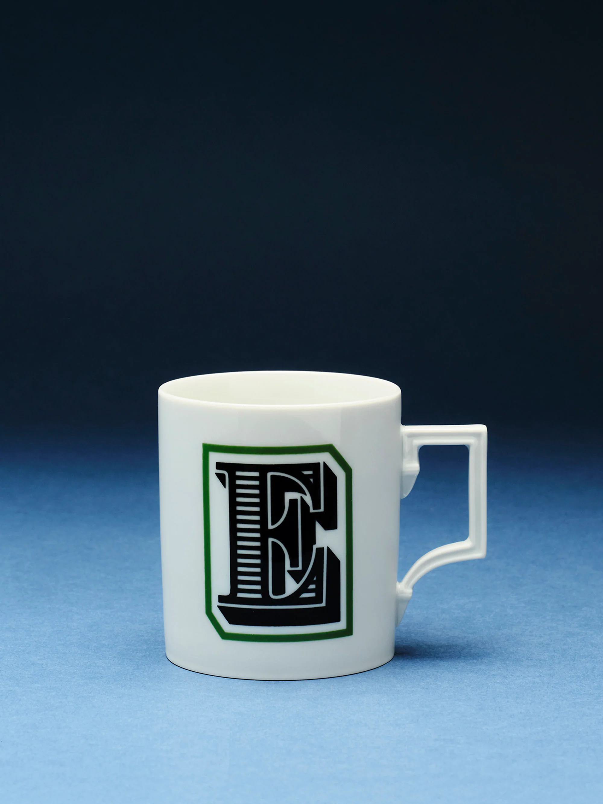 Handgemaakte beker Initials met decoratief motief, Westwing x MEISSEN