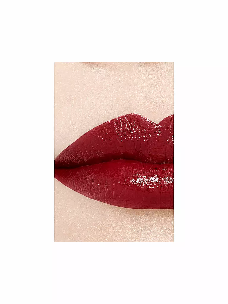 CHANEL  DER GLÄNZENDE FLUID-LIPPENSTIFT MIT LANGEM HALT 5.5ML rot