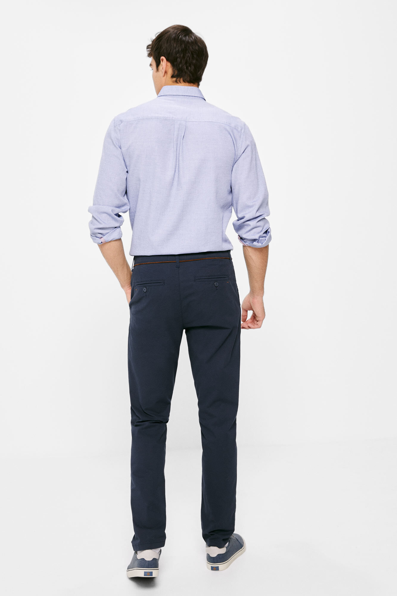 Calça chino com microestampa - azul marinho