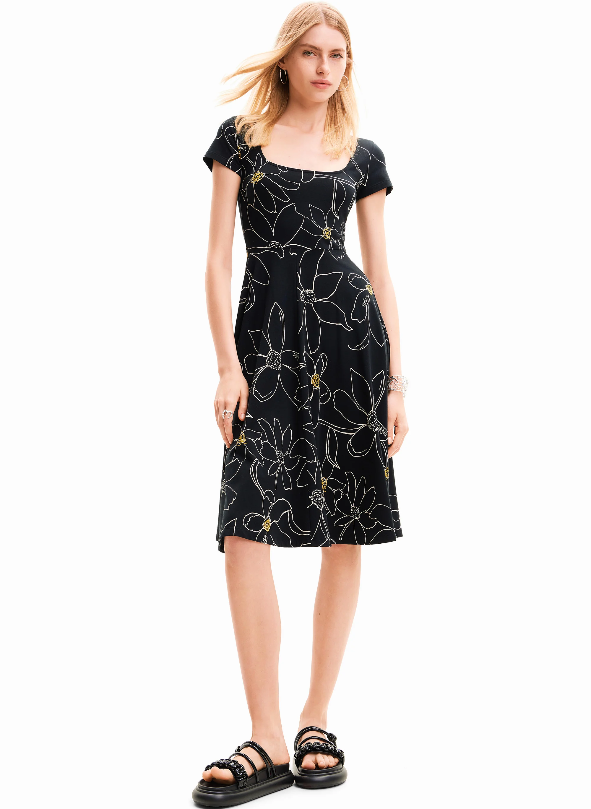 Robe courte cintrée à décolleté carré à imprimé | Noir
