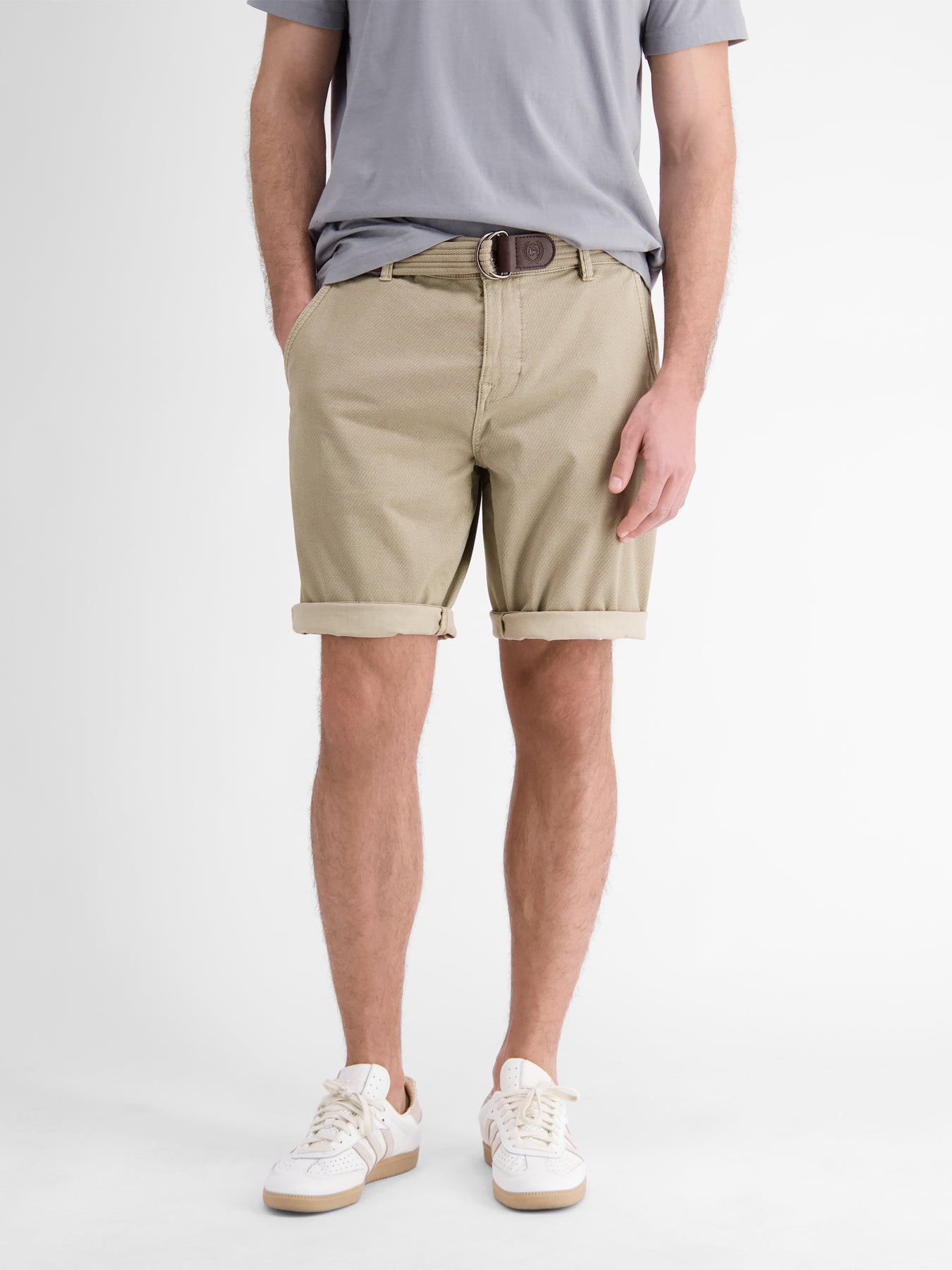 Chino-Bermuda mit Gürtel
