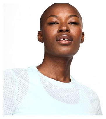 Maillot manches courtes Nike One Classic Breathe Bleu pâle Femme