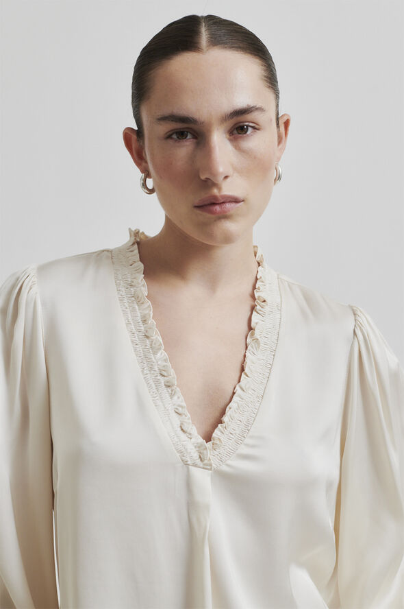 Second Female Bardi V-Neck Blouse Brazilian sand