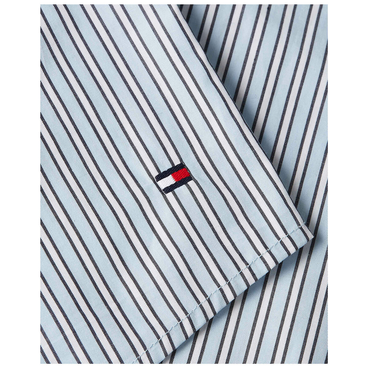 TOMMY HILFIGER<br>Blusa de manga comprida, gola alta, babado
