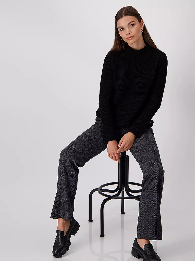 MONARI Rollkragenpullover  schwarz