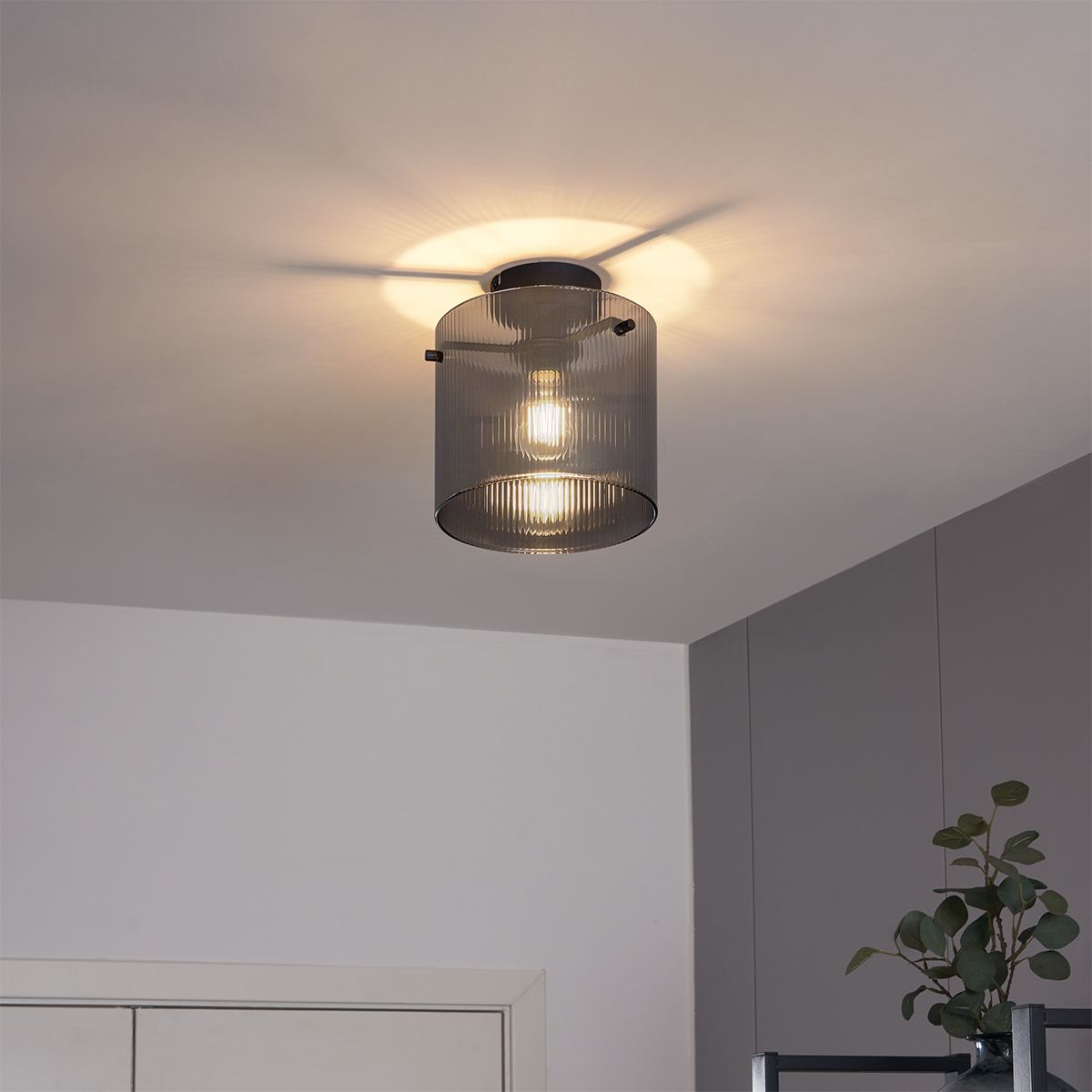 Art Deco plafondlamp zwart met smoke glas - Laura