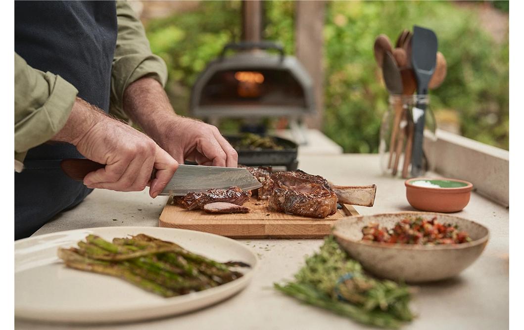 Pizzaofen Karu 2 Pro / schwarz<br>Multi-Brennstoff-Outdoor-Pizzaofen