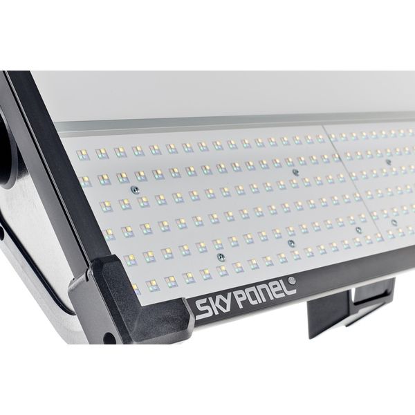 ARRI SkyPanel S60-C Bk