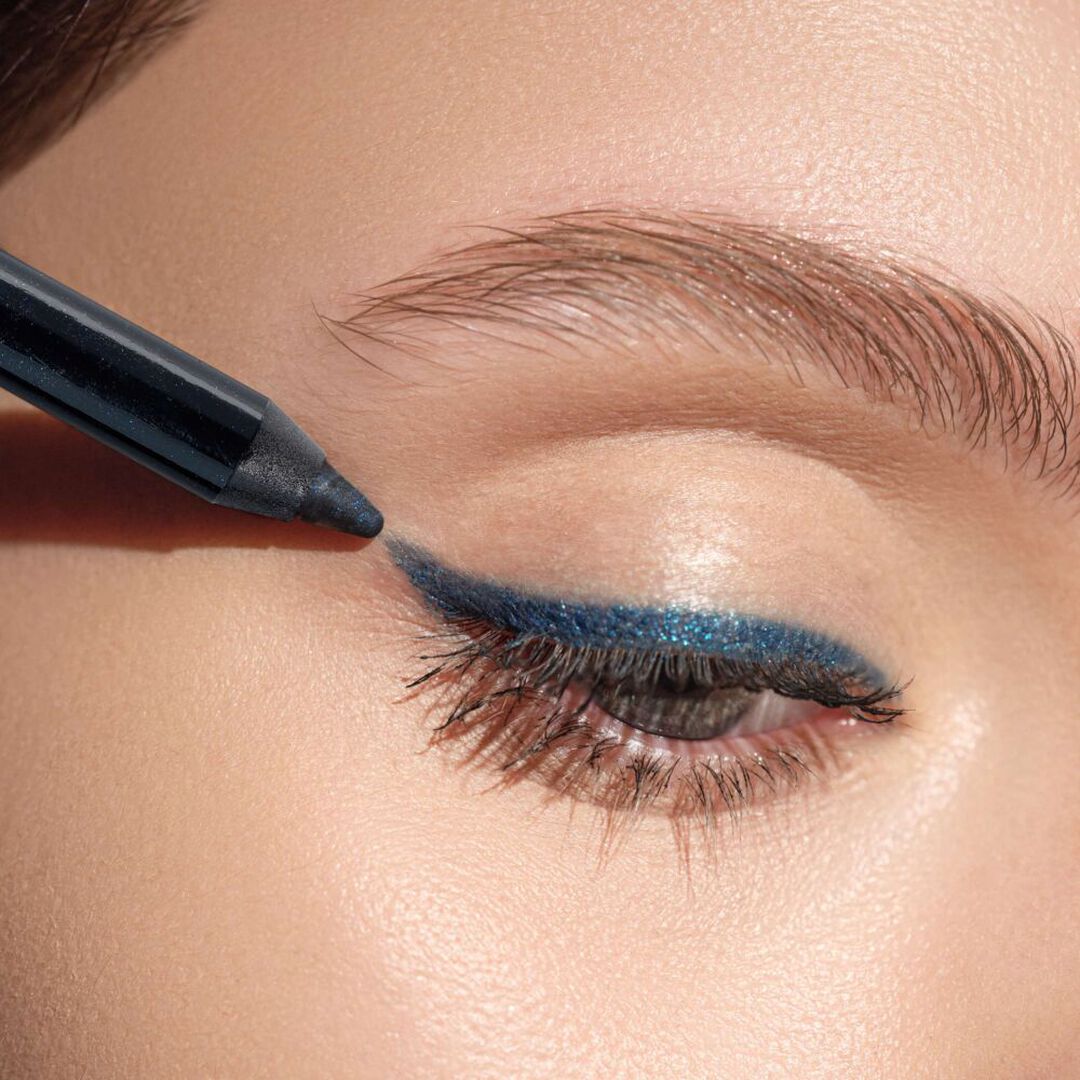 COSMIC GLAM 2025 Metallic Eye Liner Long Lasting