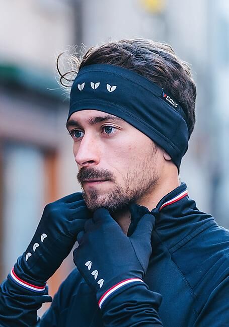 COUREUR DU DIMANCHE - MANCHETTES LES MANCHETTES