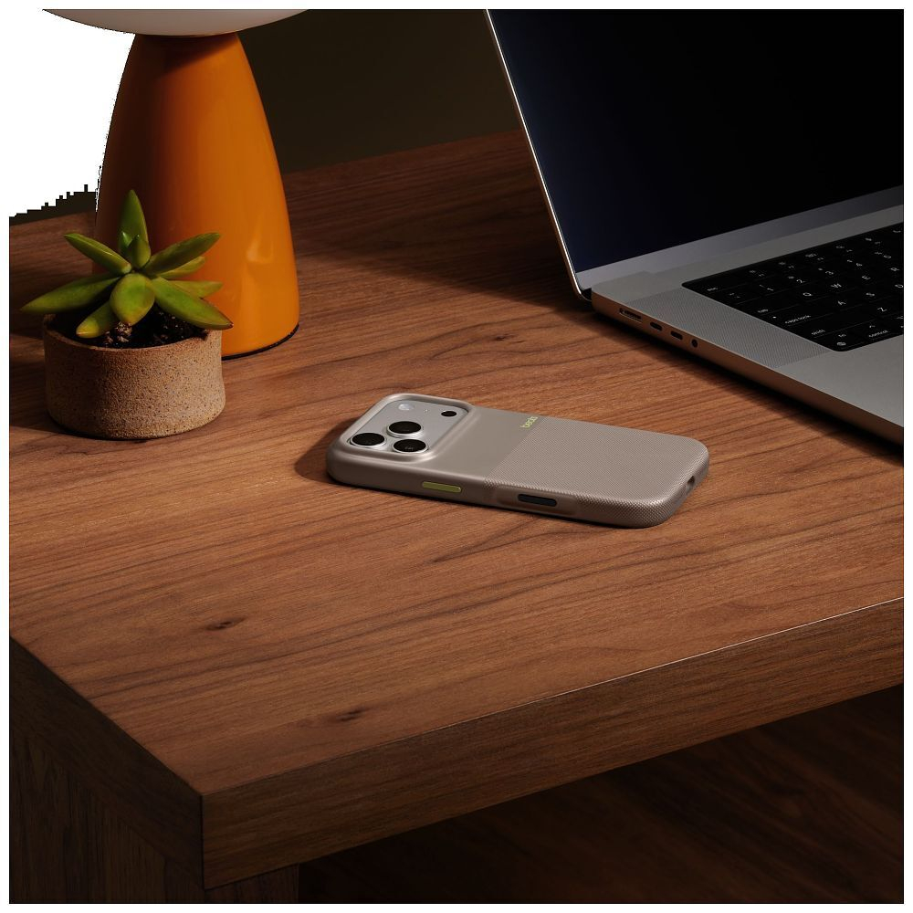 iPhone 17 Pro Beats Rugged Case MagSafe Hülle (MGJP4LL/A) - Alpengrau