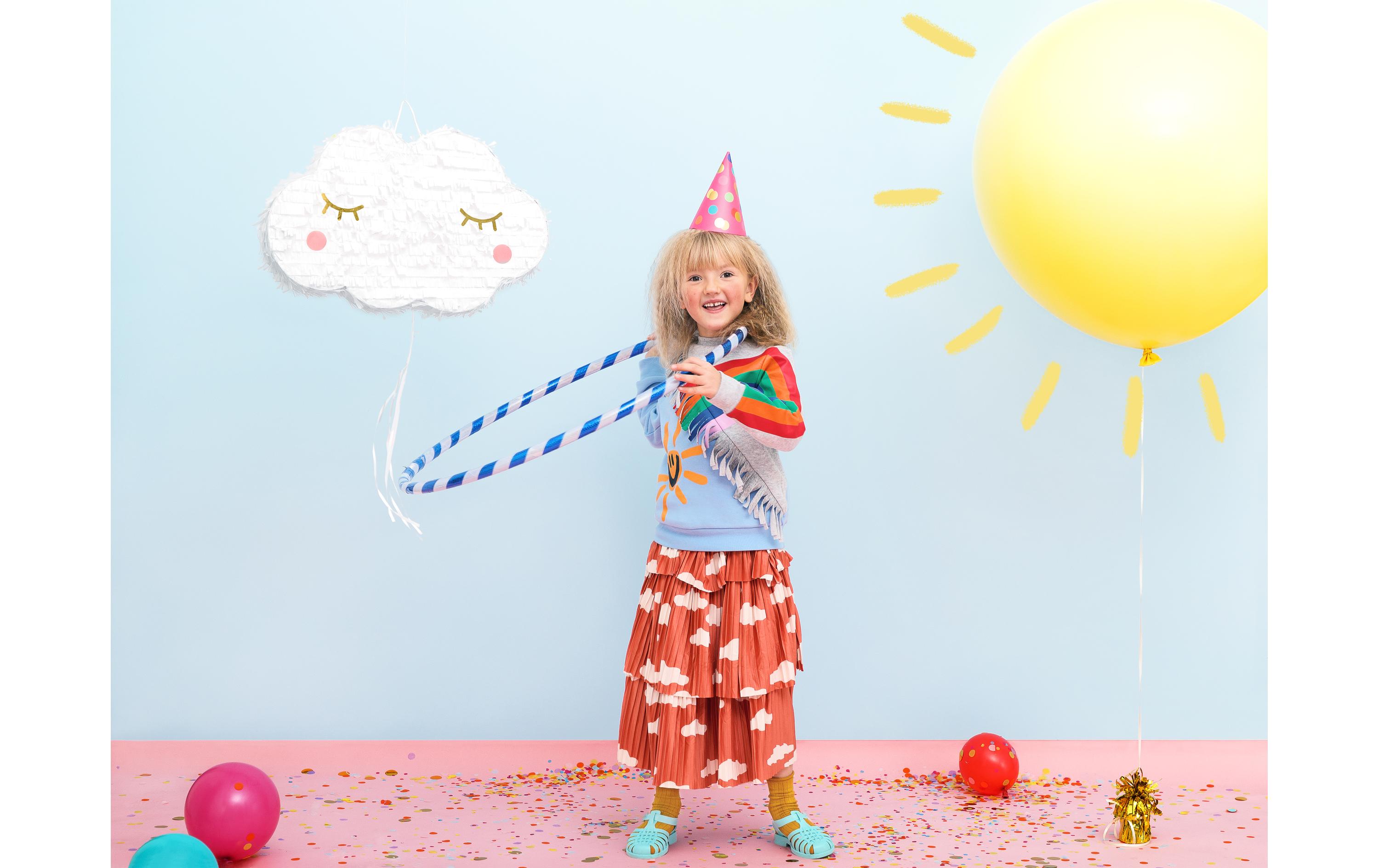 Pinata Wolke, 50 x 32 x 9 cm, Weiss, 1 StückPiñata zum Befüllen mit Geschenken, Süssigkeiten etc.