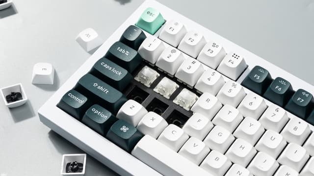 Keychron Q1 HE Shell White Trådløst gaming tastatur