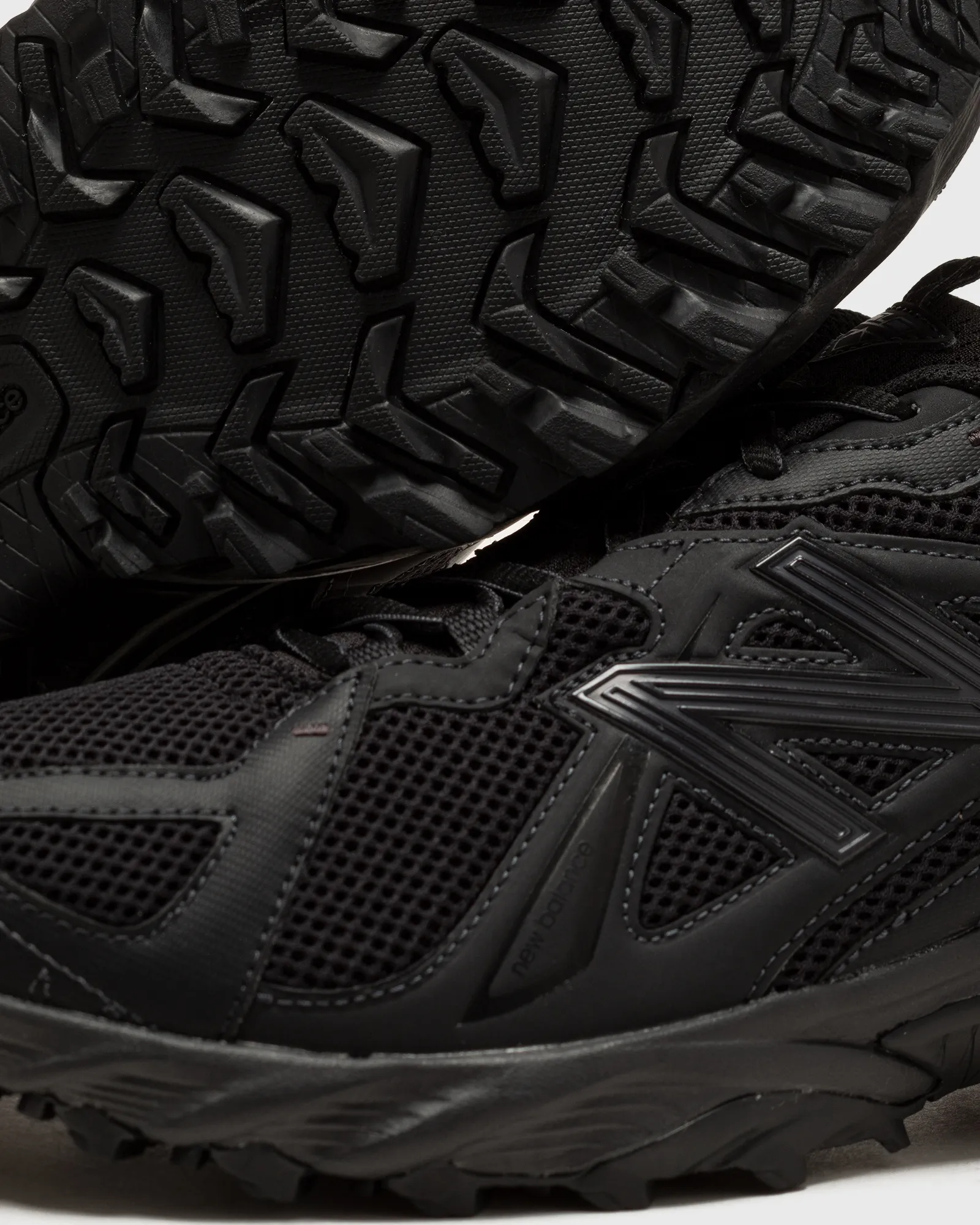 New Balance 610T