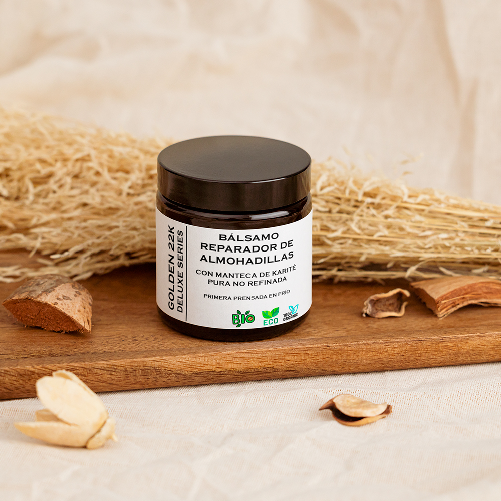Bálsamo reparador/protetor Golden 22K para cães e gatos com manteiga de karité pura e não refinada. Adequado para focinhos e cotovelos.