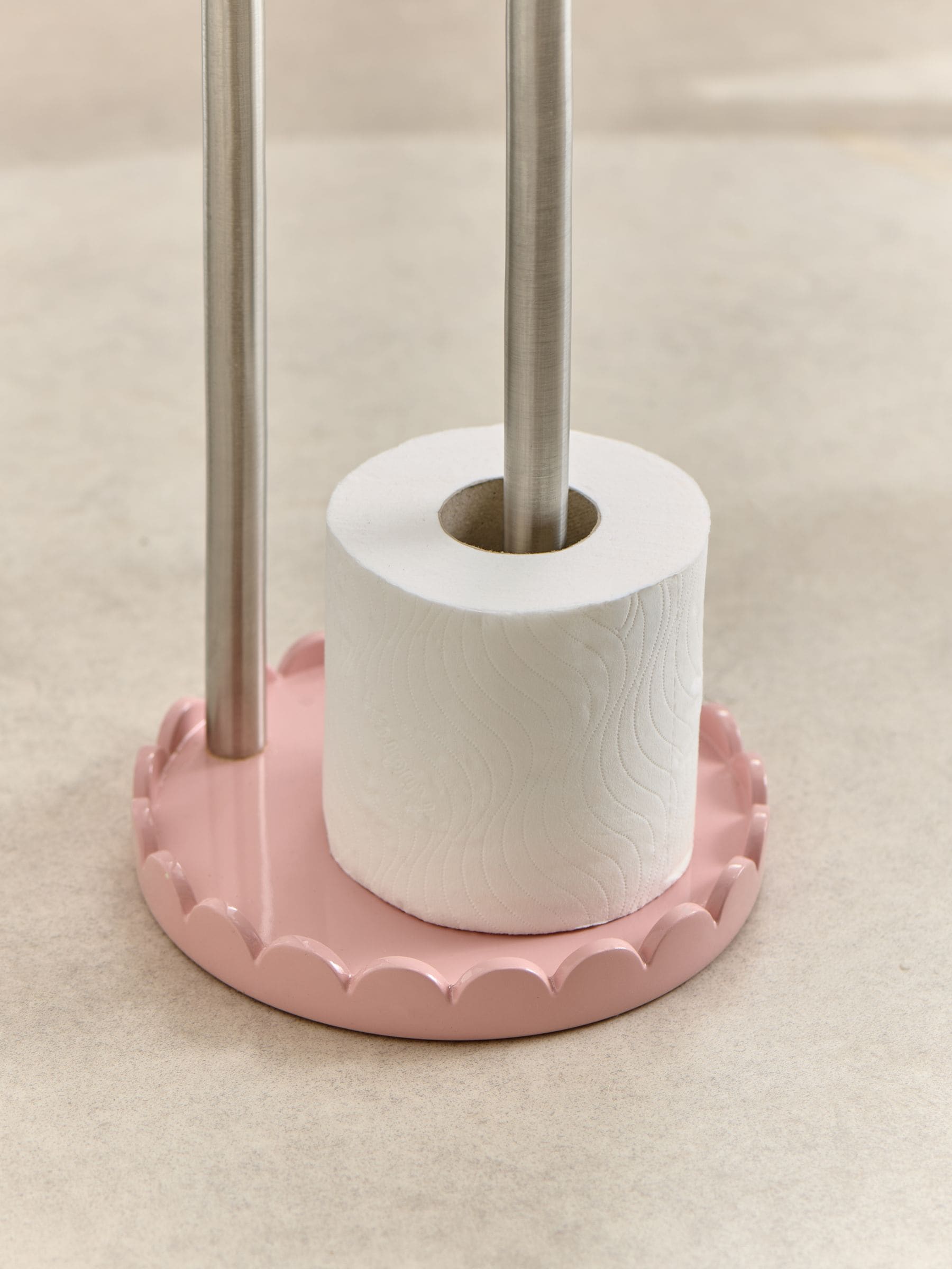 Scallop Toilet Roll Holder