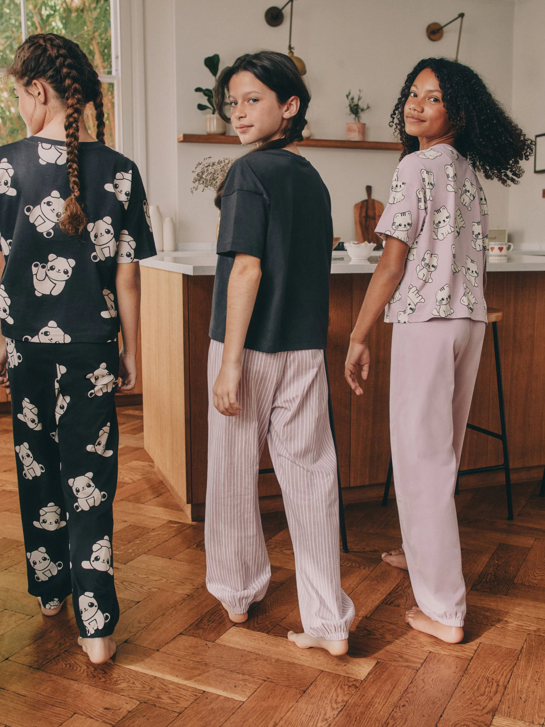 Zwart-wit pandaprint - Verpakking van 3 pyjama's met joggingbroek (3 - 16 jr)