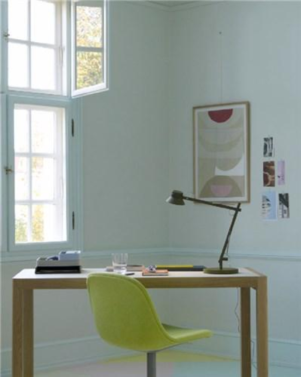 Muuto Dedicate L2 bureaulamp zwart