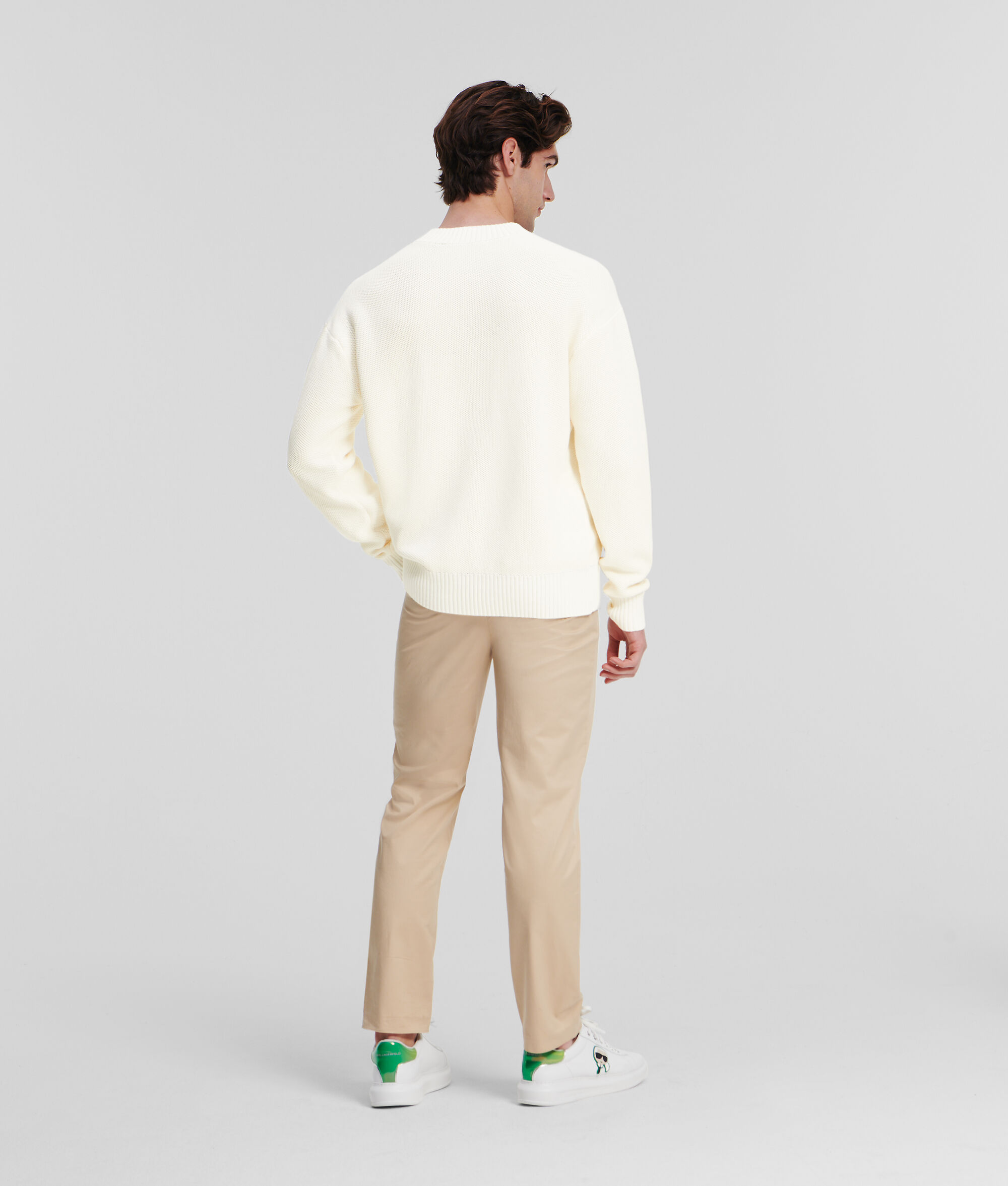 PULL EN TRICOT HOTEL KARL