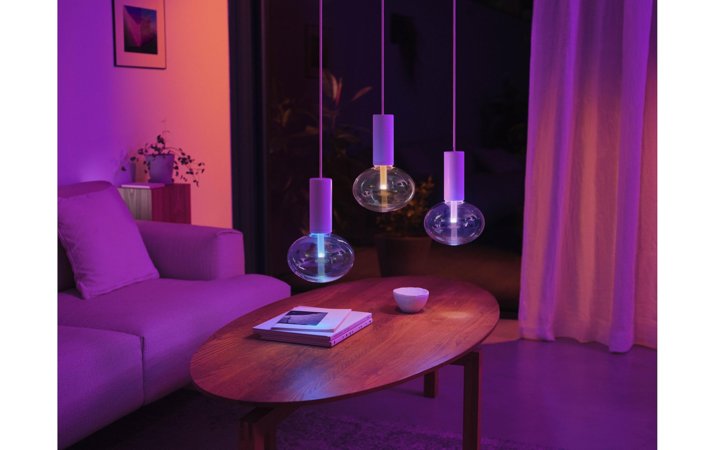 Philips Hue LED-Leuchtmittel »White & Col. Amb.« E27 Farbwechsler