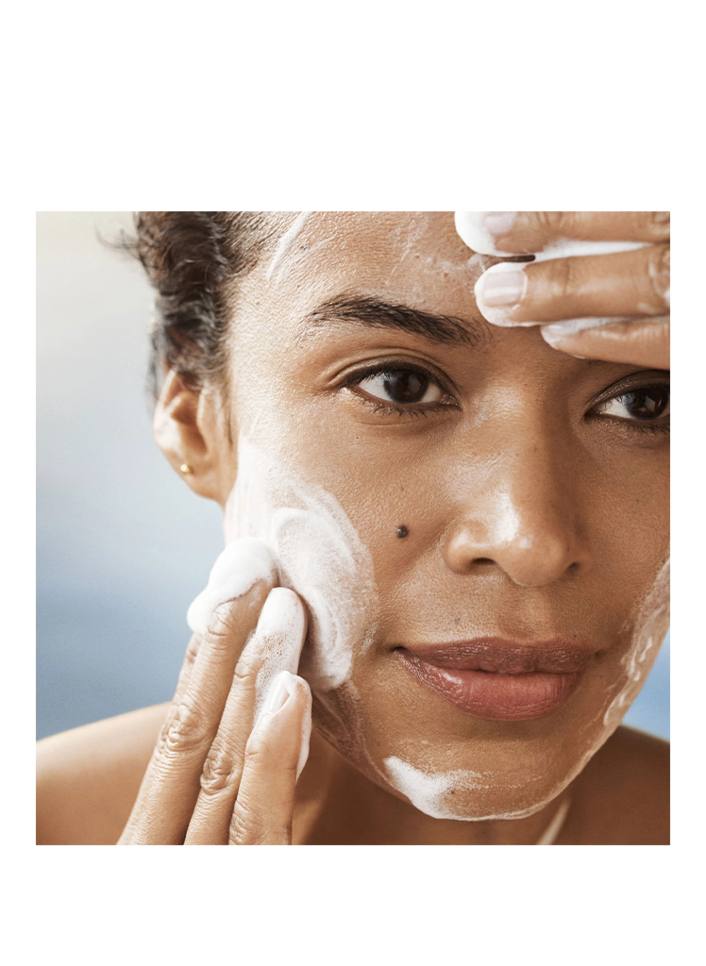 LA MER THE ESSENCE FOAMING CLEANSER
