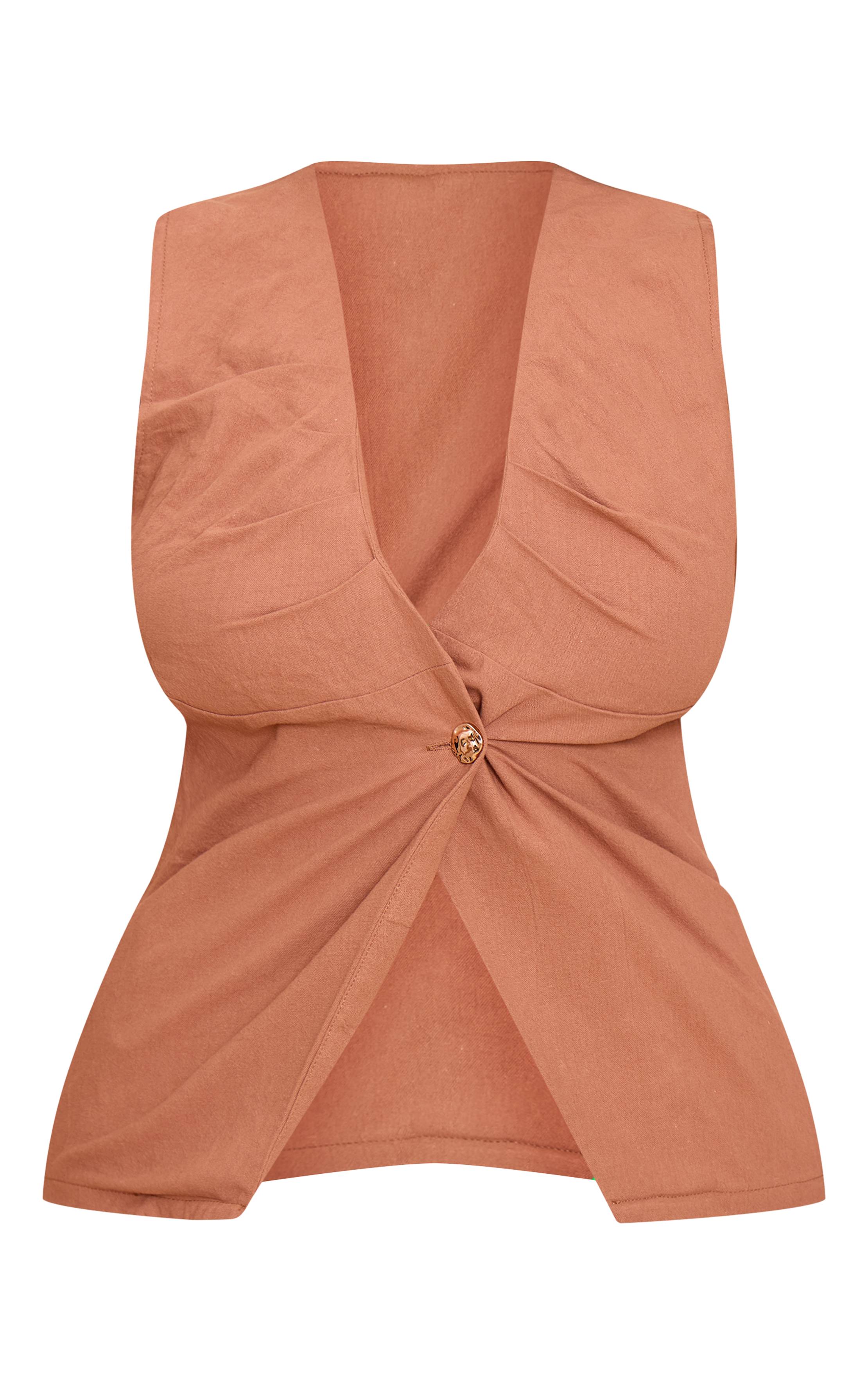 Moka Gilet Shape En Lin Froncé À Décolleté Plongeant Avec Bouton Doré Martelé