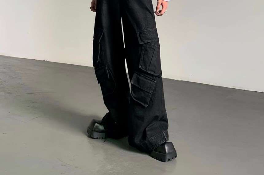 Maviyn - Low Rise Washed Wide Leg Cargo Jeans