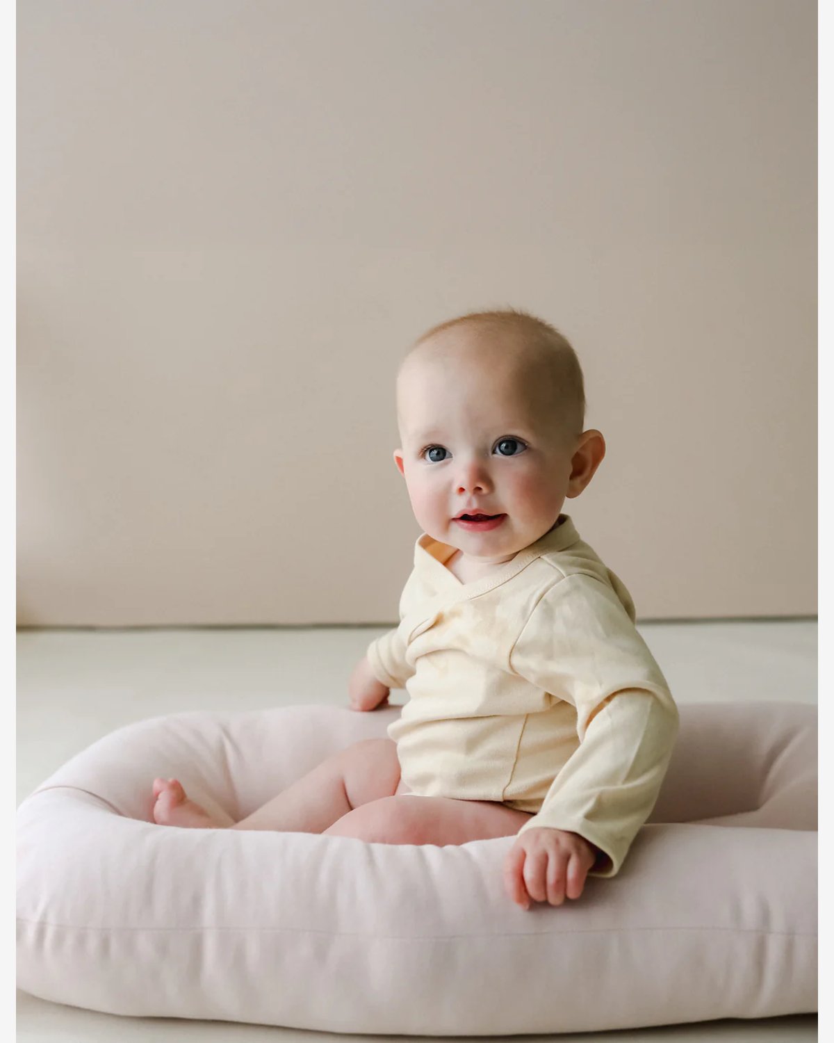 Babynest Snuggle Me Organic | Infant Lounger