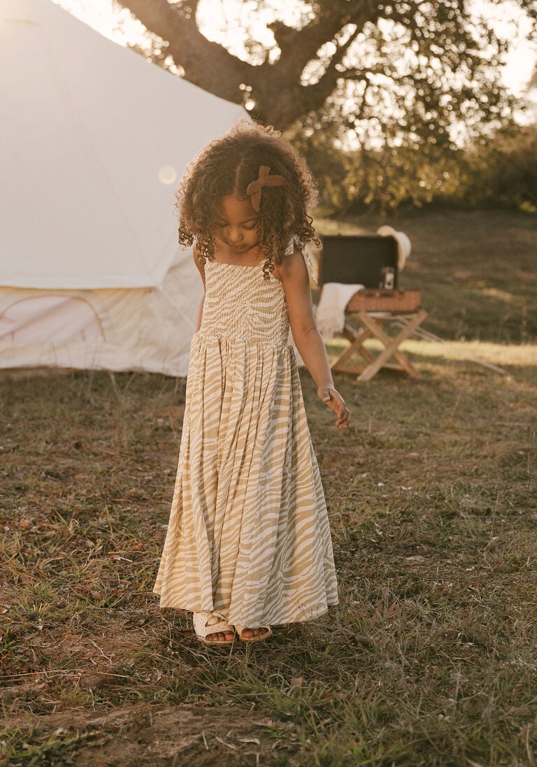 RYLEE + CRU beige rylee + cru midi jurk ivy dress