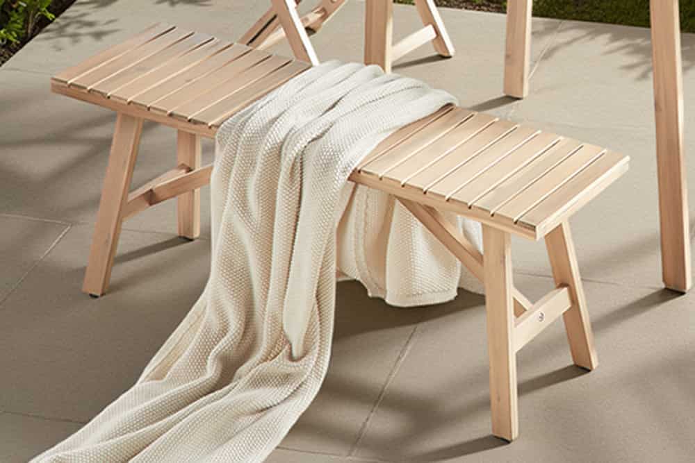 In- und Outdoor Sitzbank BALI 110cm natur hell Akazienholz wetterfest Balkonbank