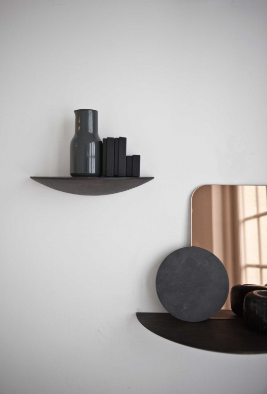Audo Copenhagen Gridy Fungi wandplank small zwart eiken