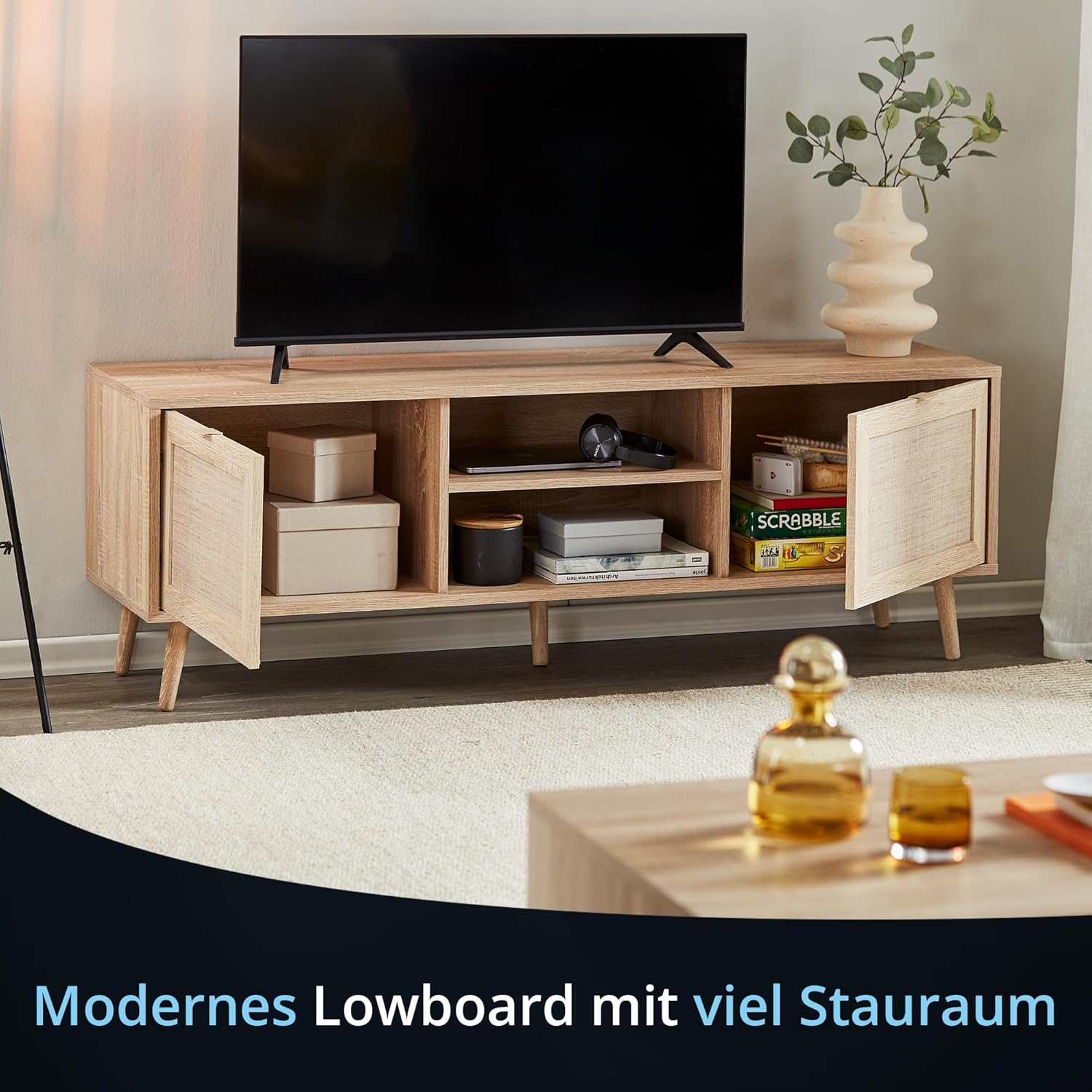 KHG TV-Lowboard hell-braun mit 2 Türen und 2 offenen Fächern modern Eiche-Optik, TV-Bank aus Holzwerkstoff Rattan-Optik, Gestell aus Massivholz - 150 x 52 x 40 cm (B/H/T)
