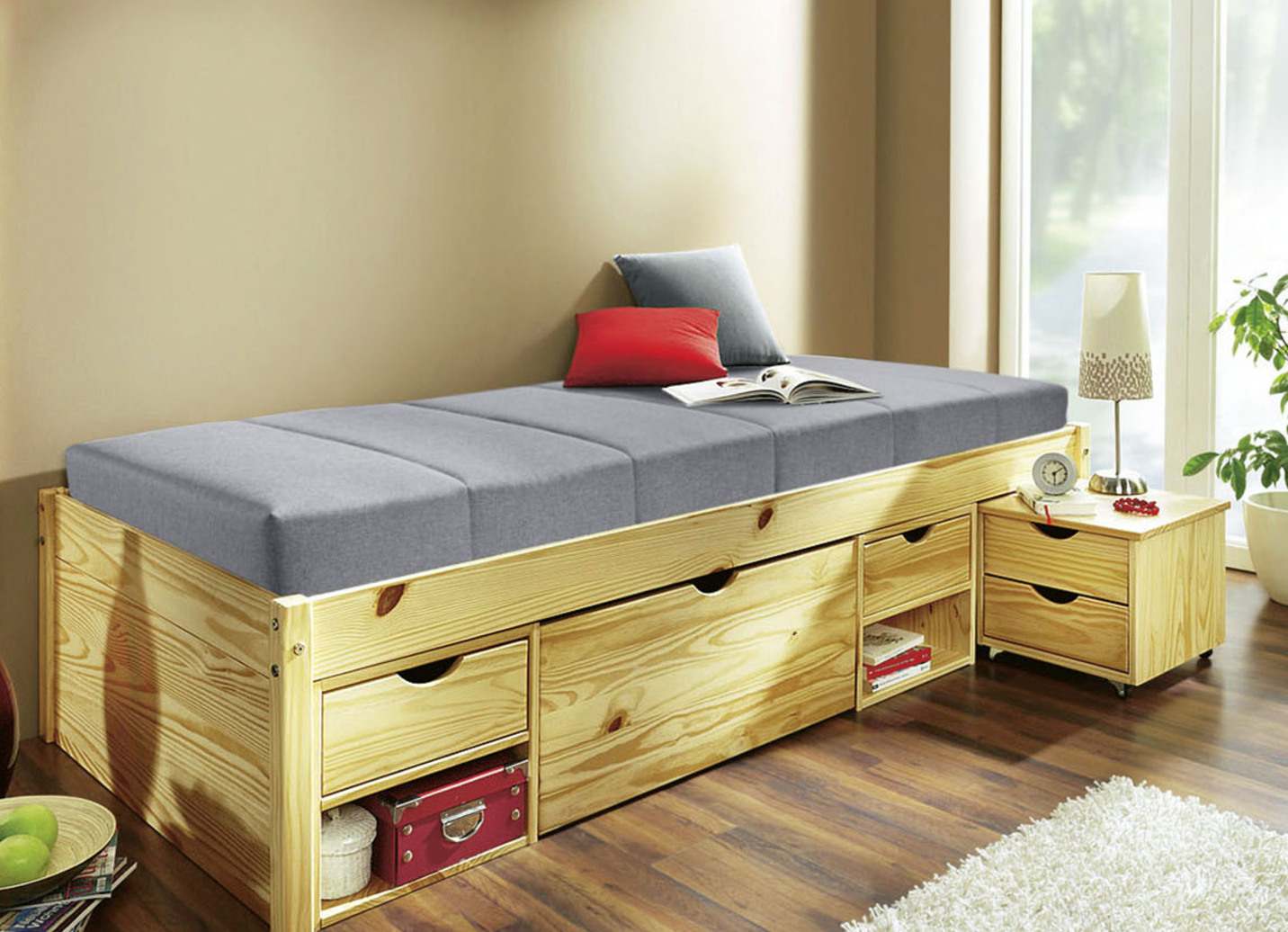Funktionsbett aus massivem Kiefernholz