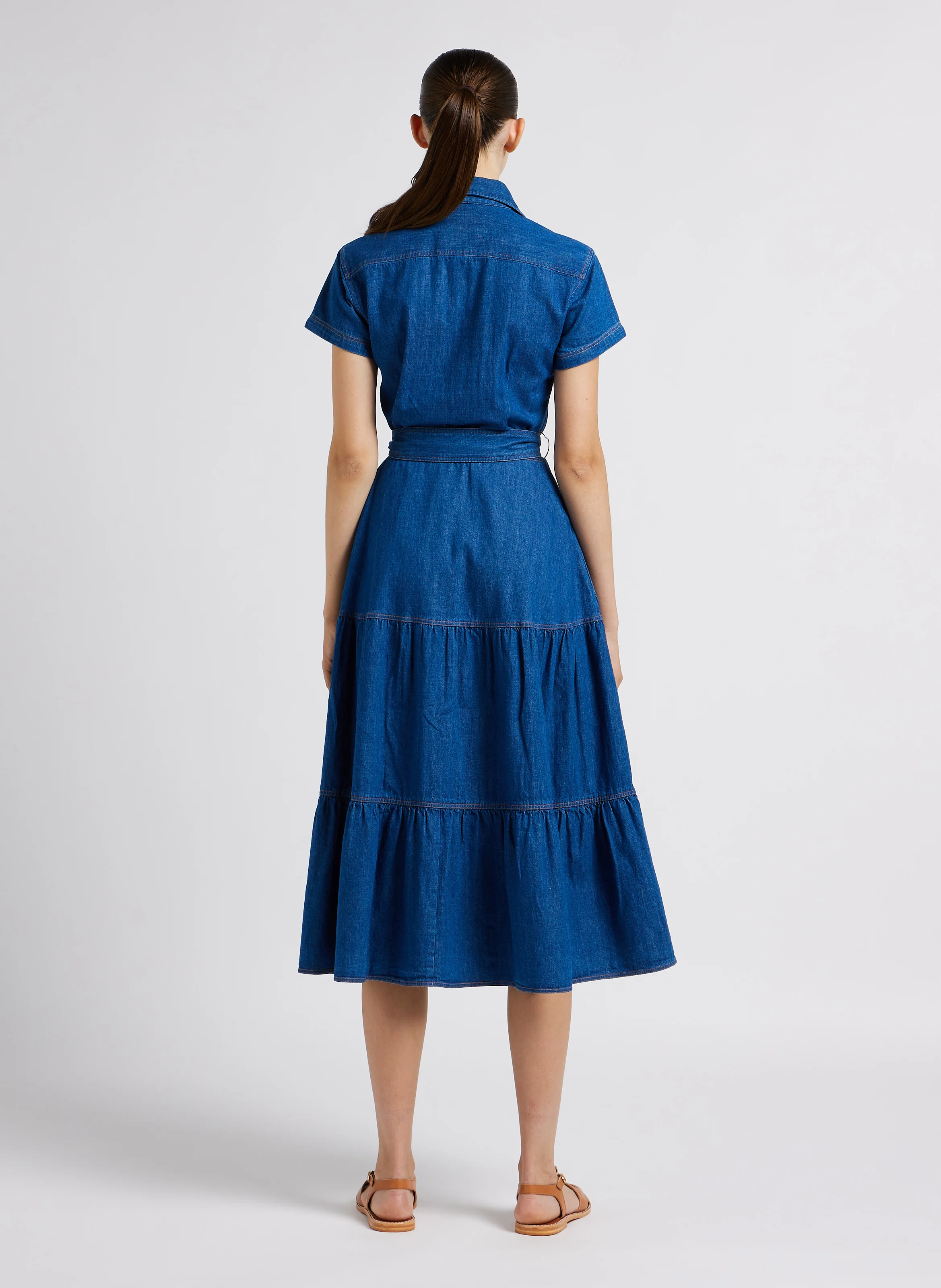Robe longue col classique cintrée en denim | Jean brut
